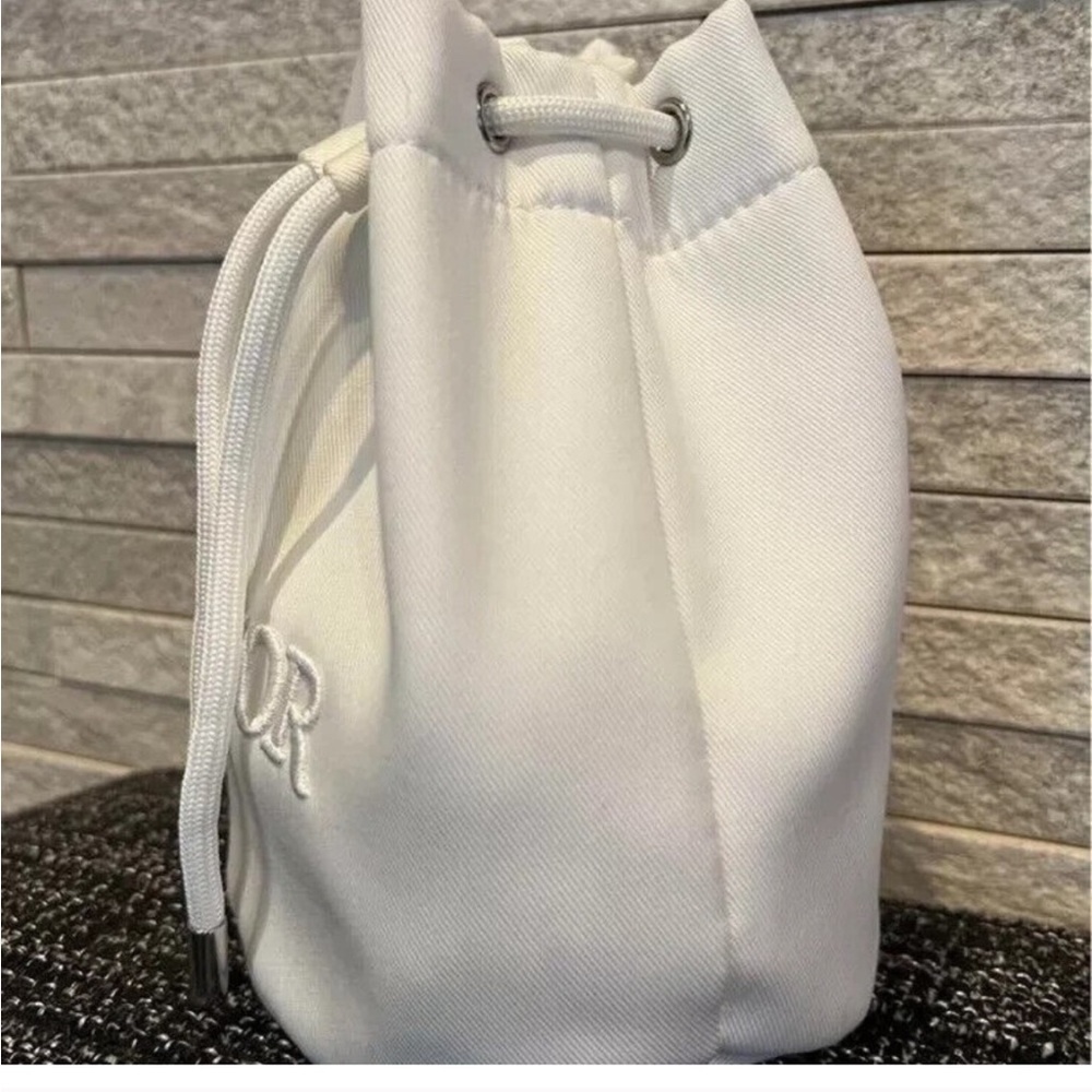 💋Dior NEW White Twill Drawstring Pouch Makeup Bucket Bag Logo - Picture 4 of 5